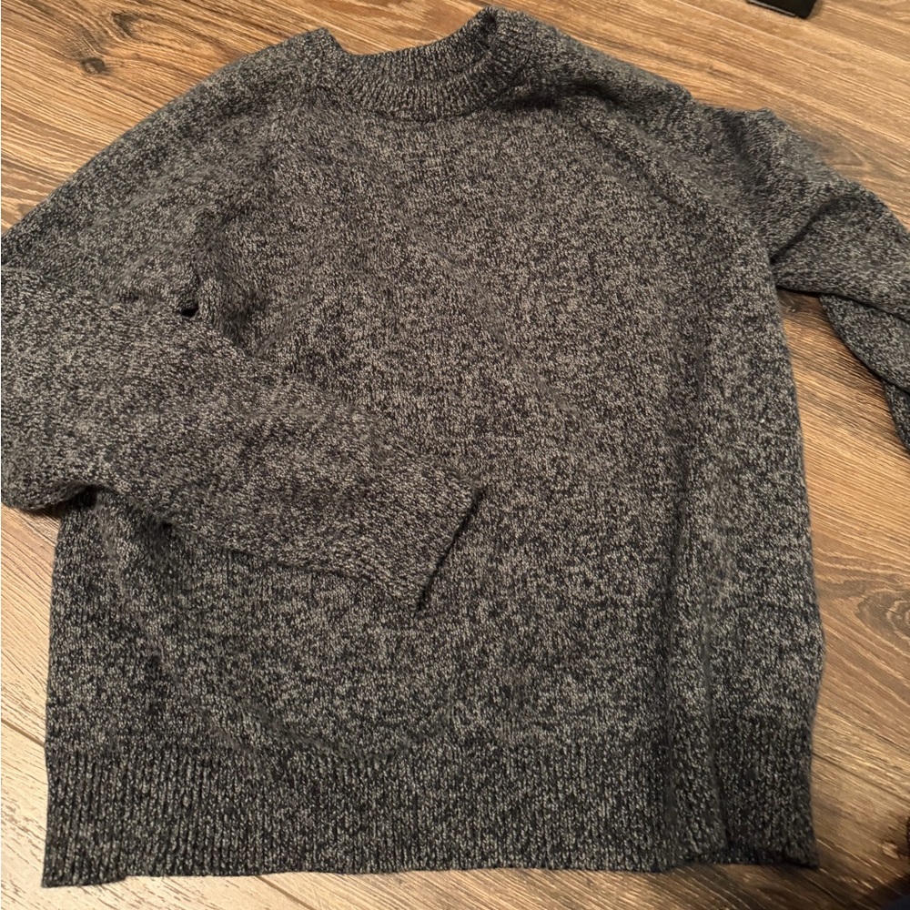 Banana Republic Dark Gray Crewneck Sweater